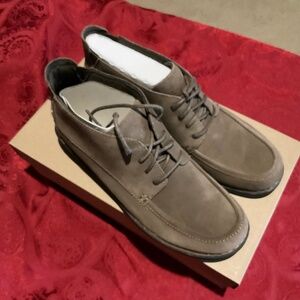 Clarks Bendables Women’s Nikki Class Taupe Suede Ankle Boot Size 10 NWT